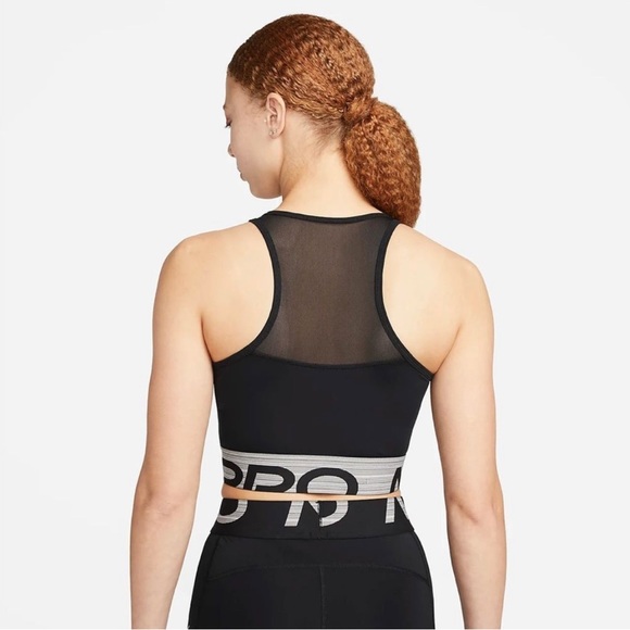 NWT Nike Pro Dri-FIT Cropped Graphic Training Top in Black Medium - Picture 2 of 9